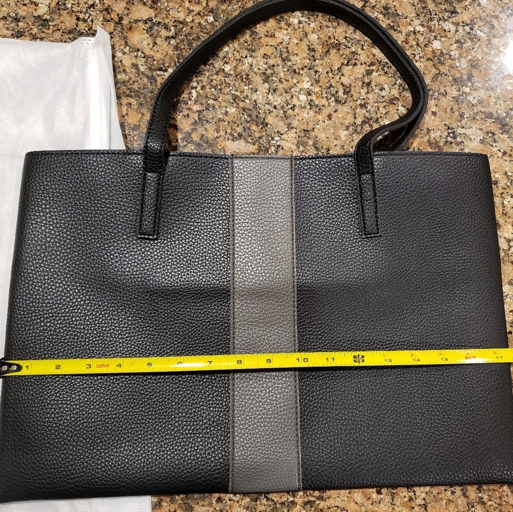 Vince Camuto tote NEW